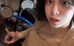 做爰猛烈吃奶摸大胸视频